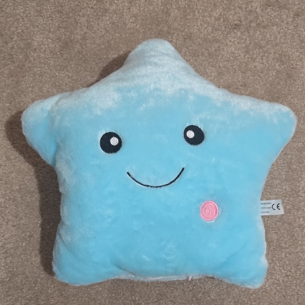 Blue Star Light Up Plush Pillow. WILL SHIP W/O BATTERIES.